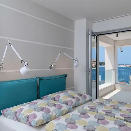 Luxury Carpe Diem Paradise רוגוזניצה