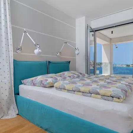 וילה Luxury Carpe Diem Paradise רוגוזניצה