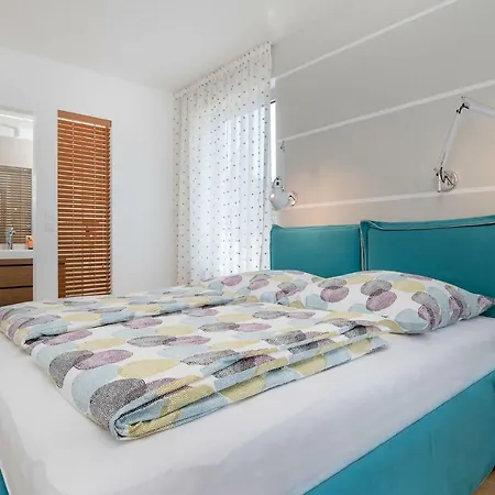 Luxury Carpe Diem Paradise רוגוזניצה