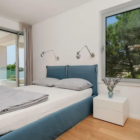 Luxury Carpe Diem Paradise וילה רוגוזניצה